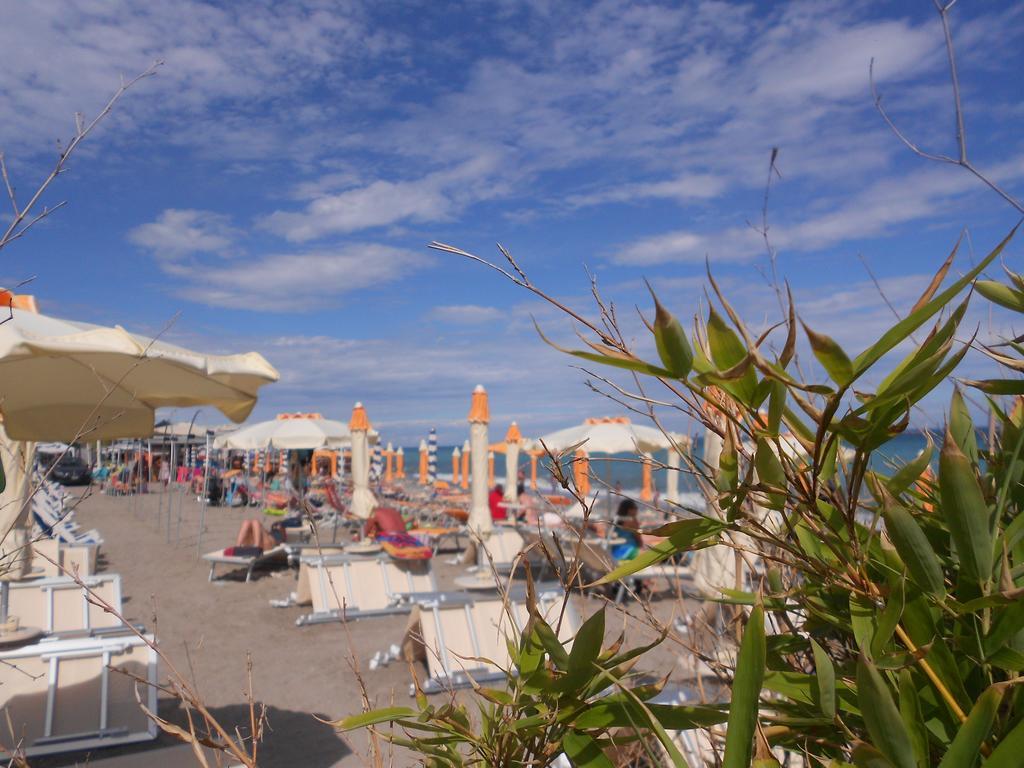 Camping Delfino Albenga Ngoại thất bức ảnh