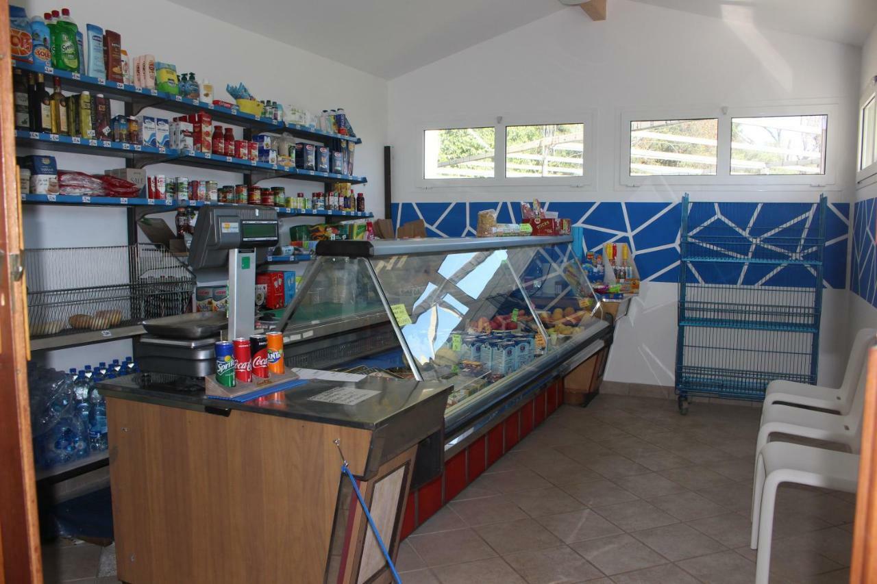 Camping Delfino Albenga Ngoại thất bức ảnh